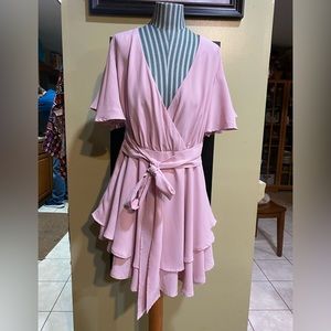 Sz M Pink Dacron Polyester Dress with frilly sleeves, ruffles, ties at waist.